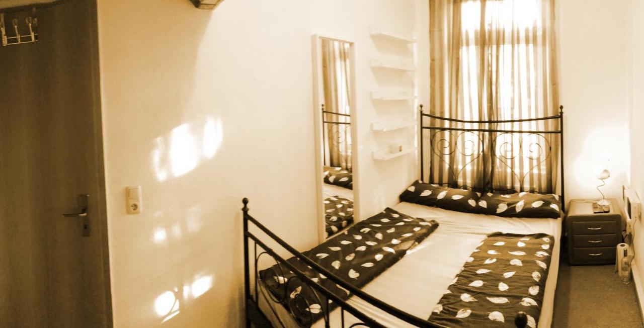 Privatzimmer Erfurt Esterno foto